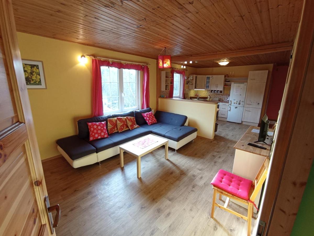 Bydlinska Zahradka Tesikov Villa Šternberk Eksteriør billede